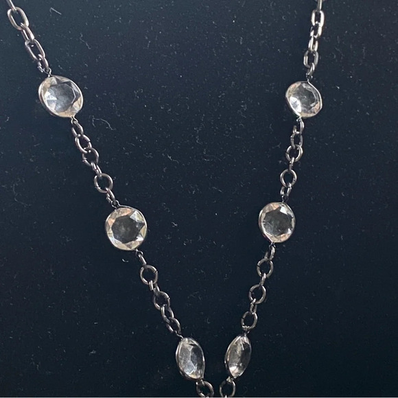 Statement Gunmetal Black Crystal and Faux Silver Pearl Tassel Flapper Necklace - Picture 6 of 10